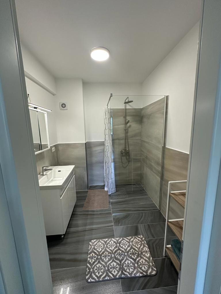 Apartament - Housing21 Гура-Гуморулуй Экстерьер фото